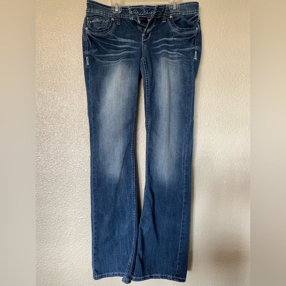 Ariya Jeans
